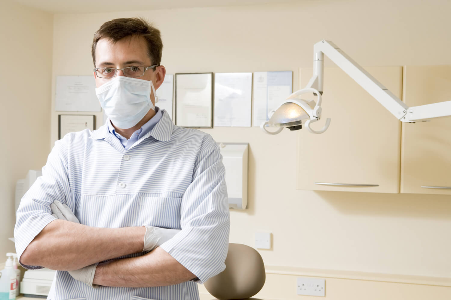 Dentist wearing facemask